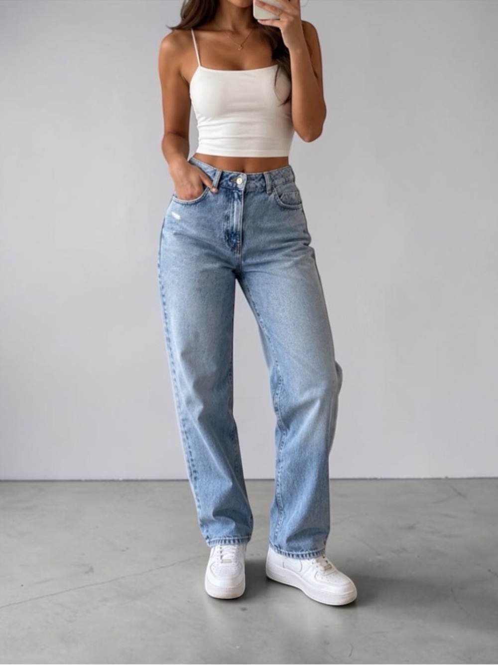 Zara Classic Mom Jeans Light Wash Mid Rise Denim EU 38 / US 6 Never Worn
